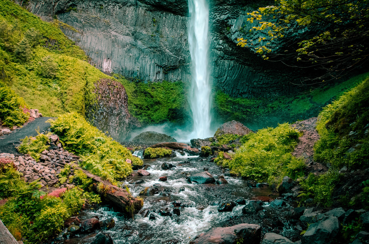 SO WHAT ARE THE PROPERTIES OF WATER THAT MAKE IT LIFE AFFIRMING OR HEALING?